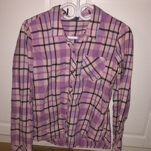 Women’s Plaid button up❤️BOGO❤️